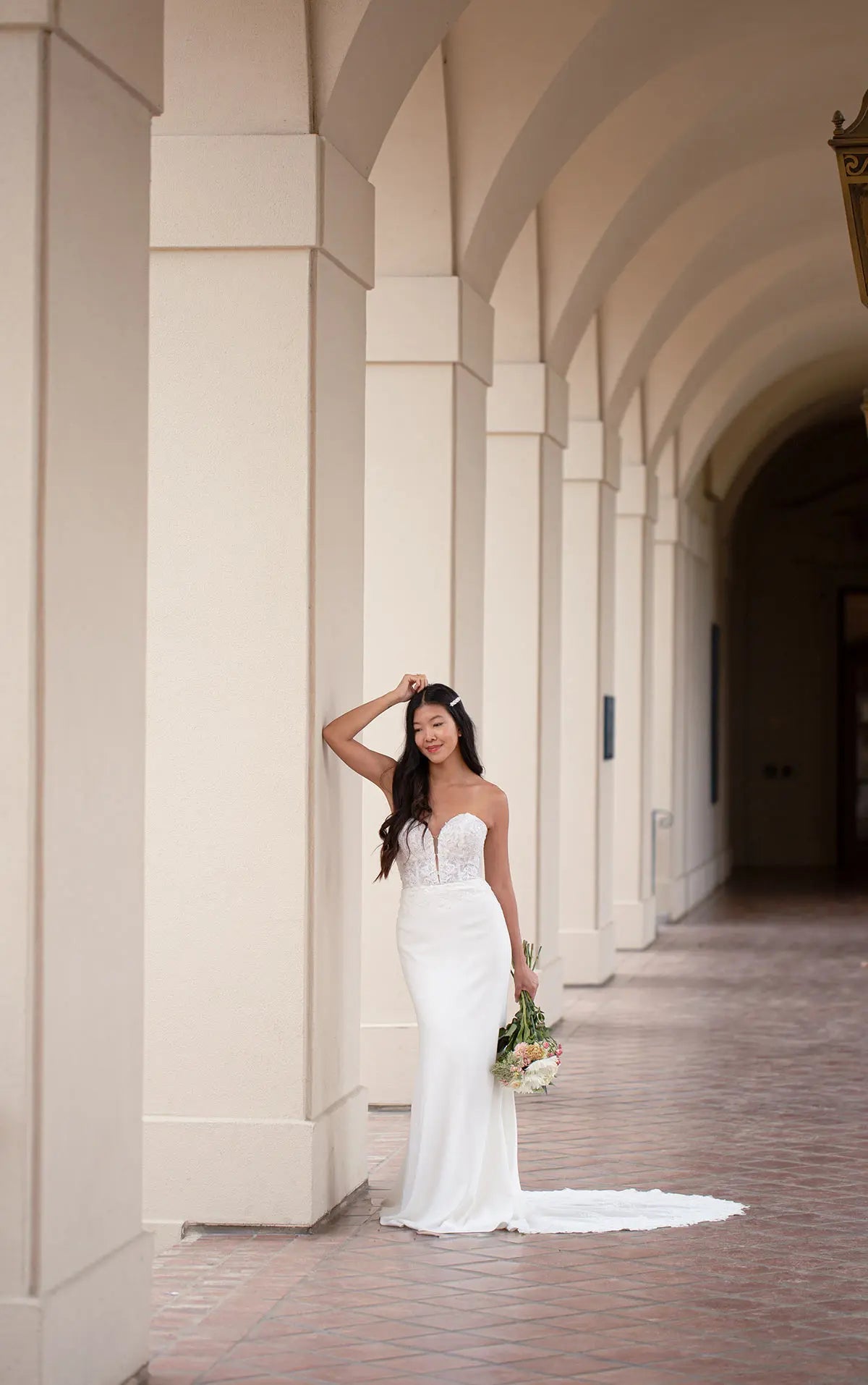 7597 - SEXY STRAPLESS WEDDING DRESS WITH PLUNGING NECKLINE