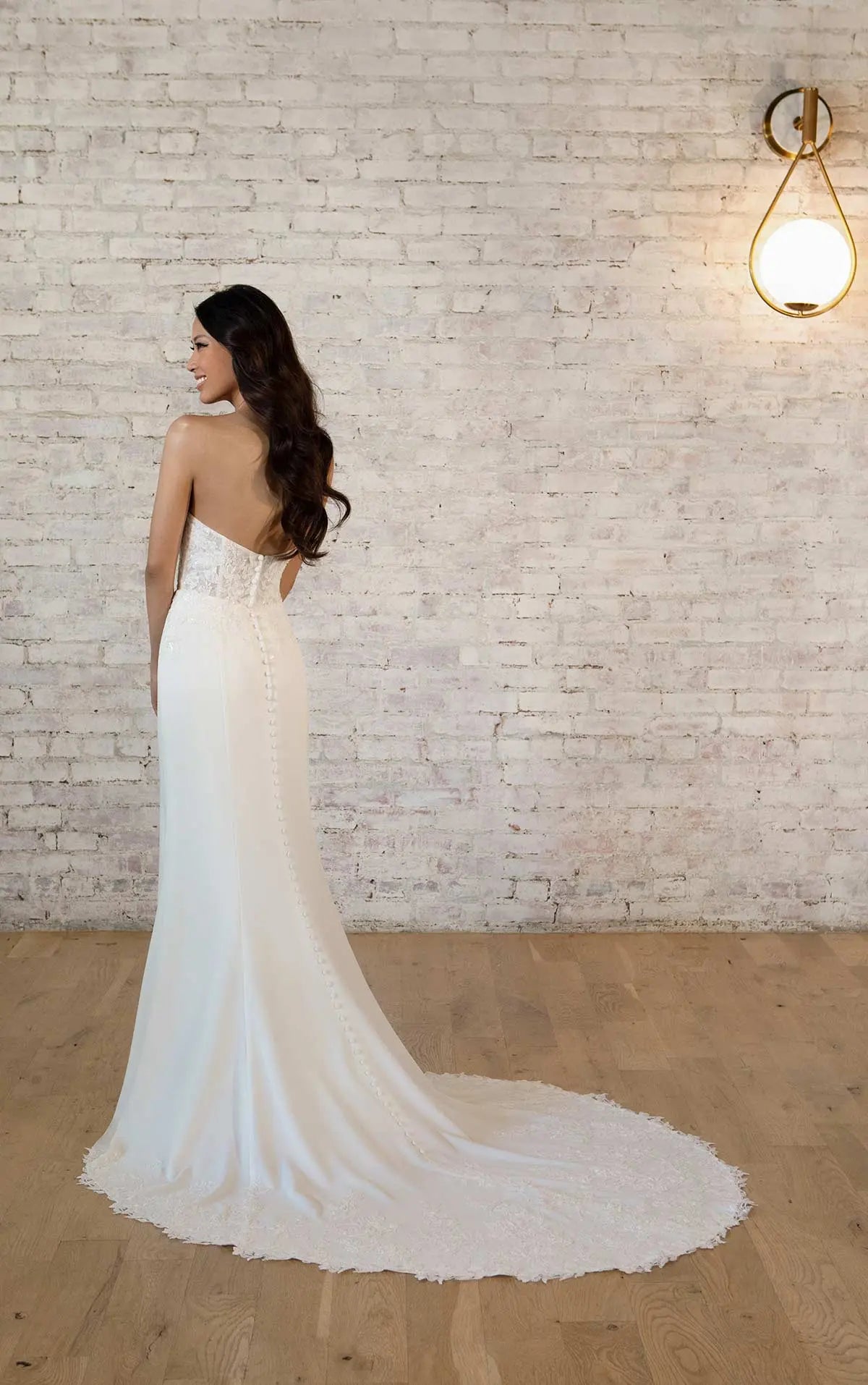 7597 - SEXY STRAPLESS WEDDING DRESS WITH PLUNGING NECKLINE