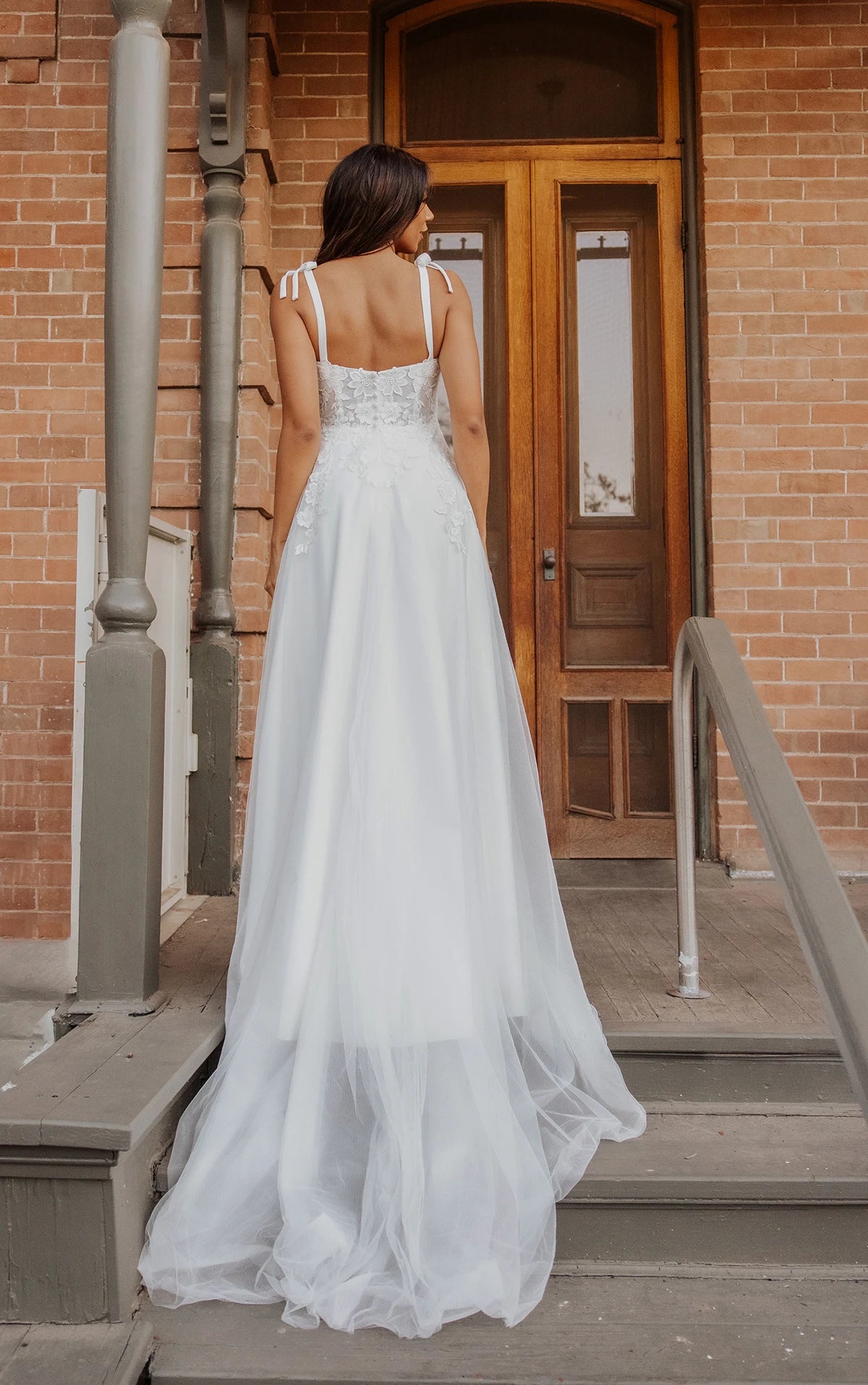 7899 - Modern Romantic A-Line Wedding Dress with Pockets