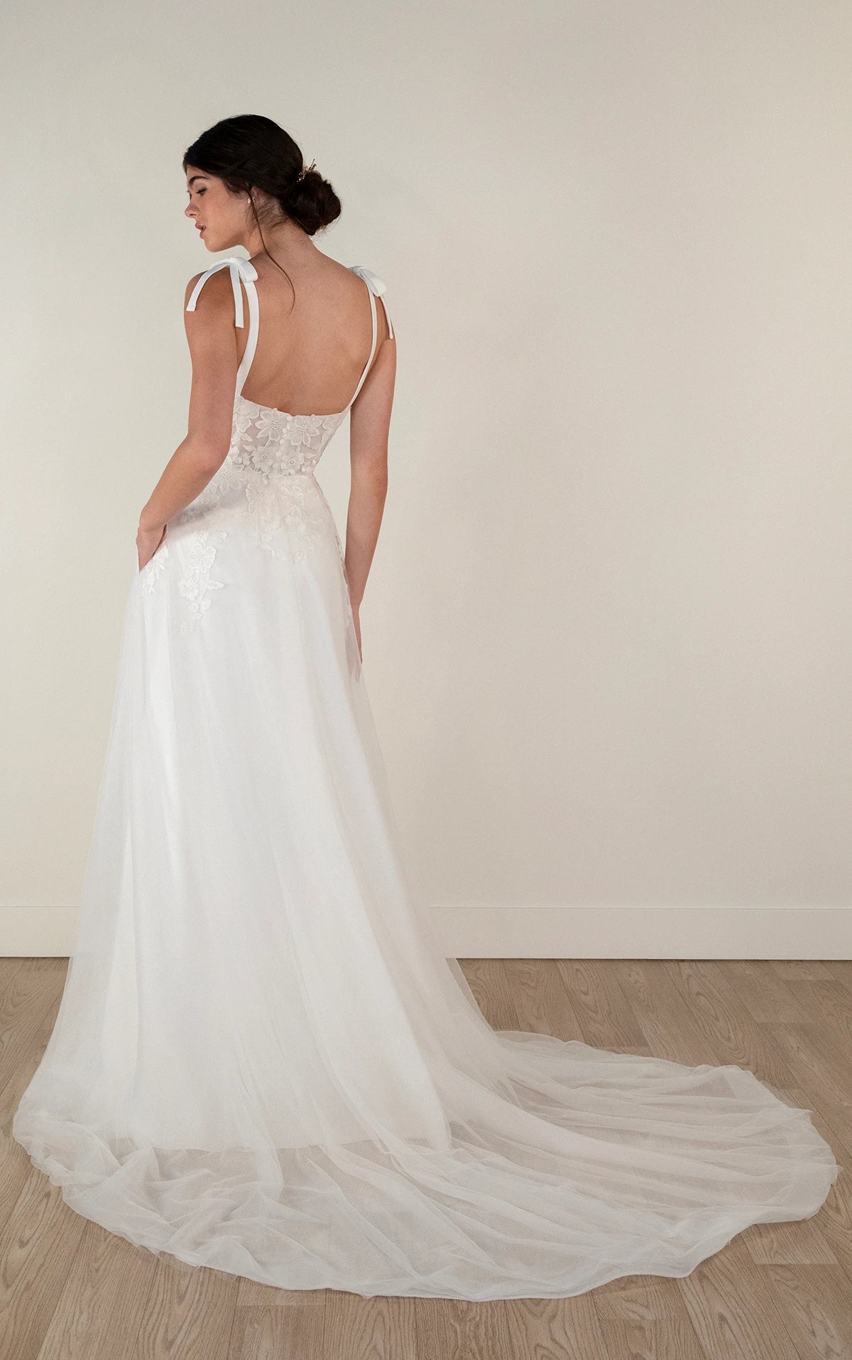 7899 - Modern Romantic A-Line Wedding Dress with Pockets
