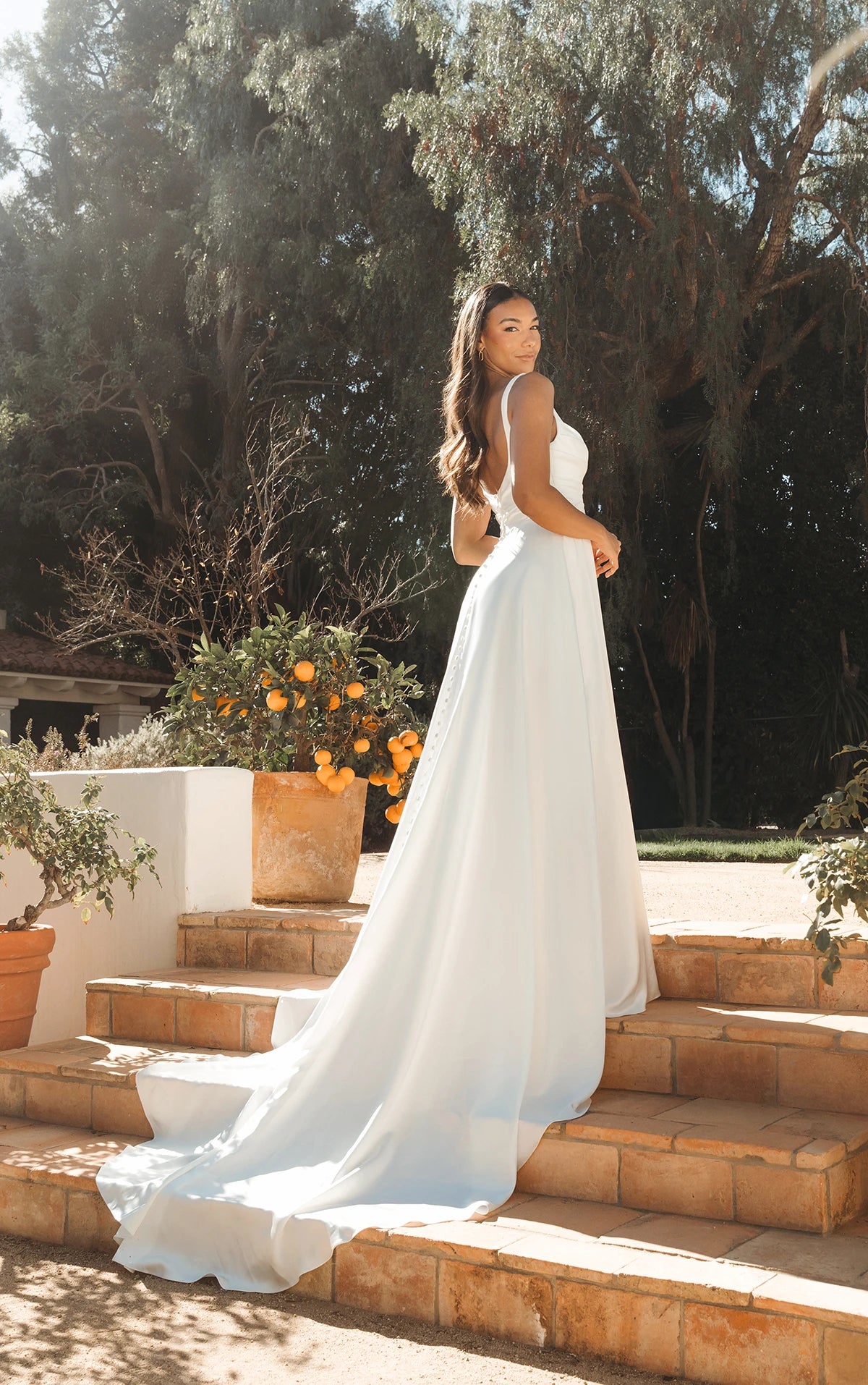 SY8110 - Minimalist Chic Modern A-Line Wedding Dress with Ruched Bodice and Scoop Back