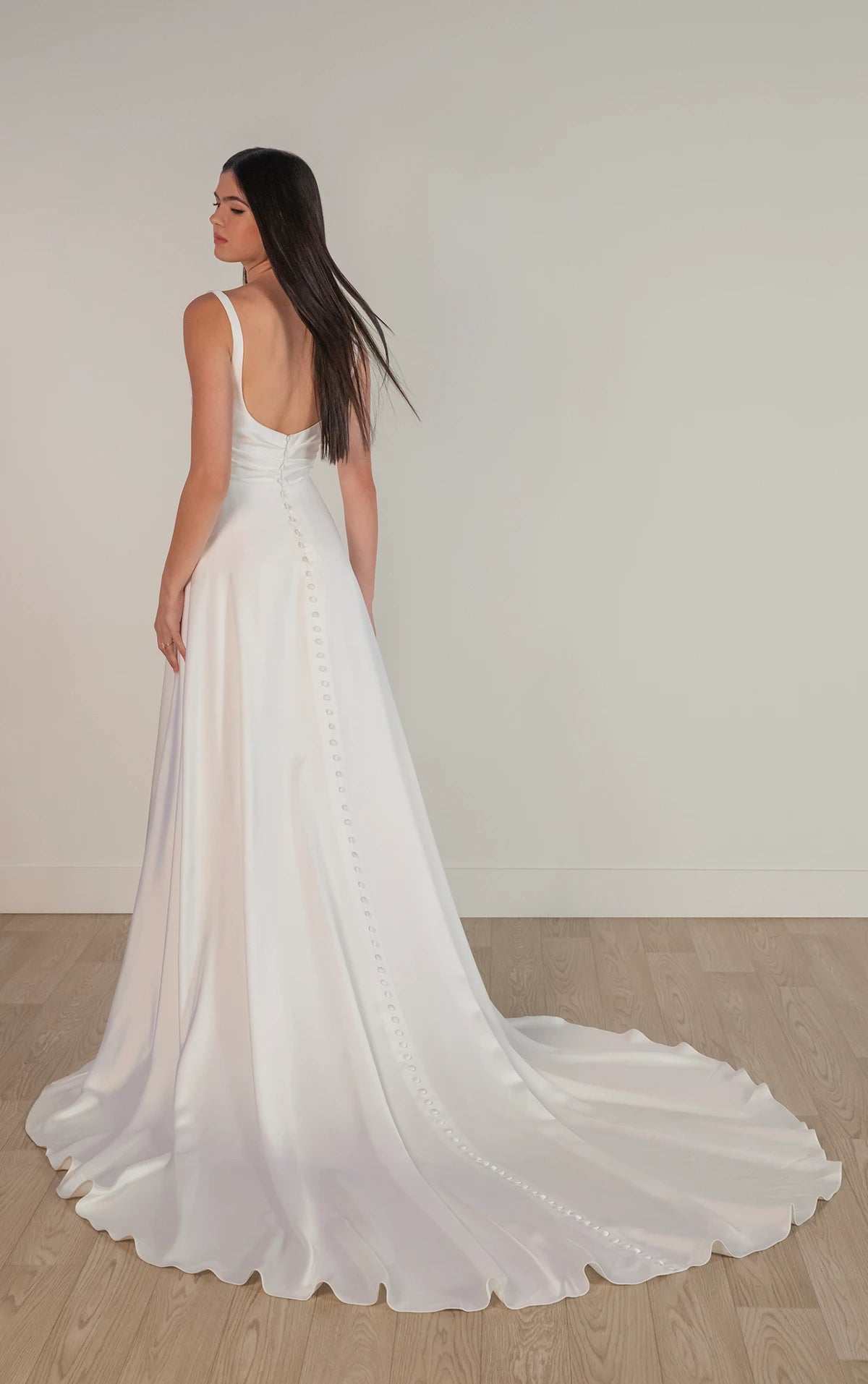 SY8110 - Minimalist Chic Modern A-Line Wedding Dress with Ruched Bodice and Scoop Back