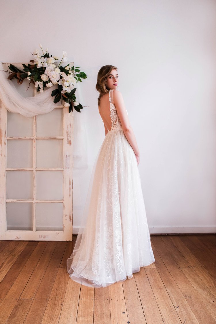 WA6038 - White April Gown