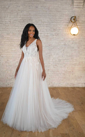 7661 - Romantic Princess A-Line Wedding Dress in Beaded Floral Lace and Tulle