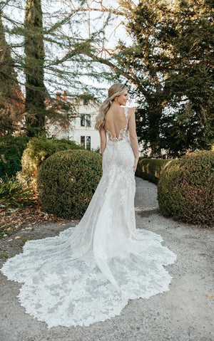 7941 - Scoop Neck Tulle Wedding Dress with Spaghetti Straps