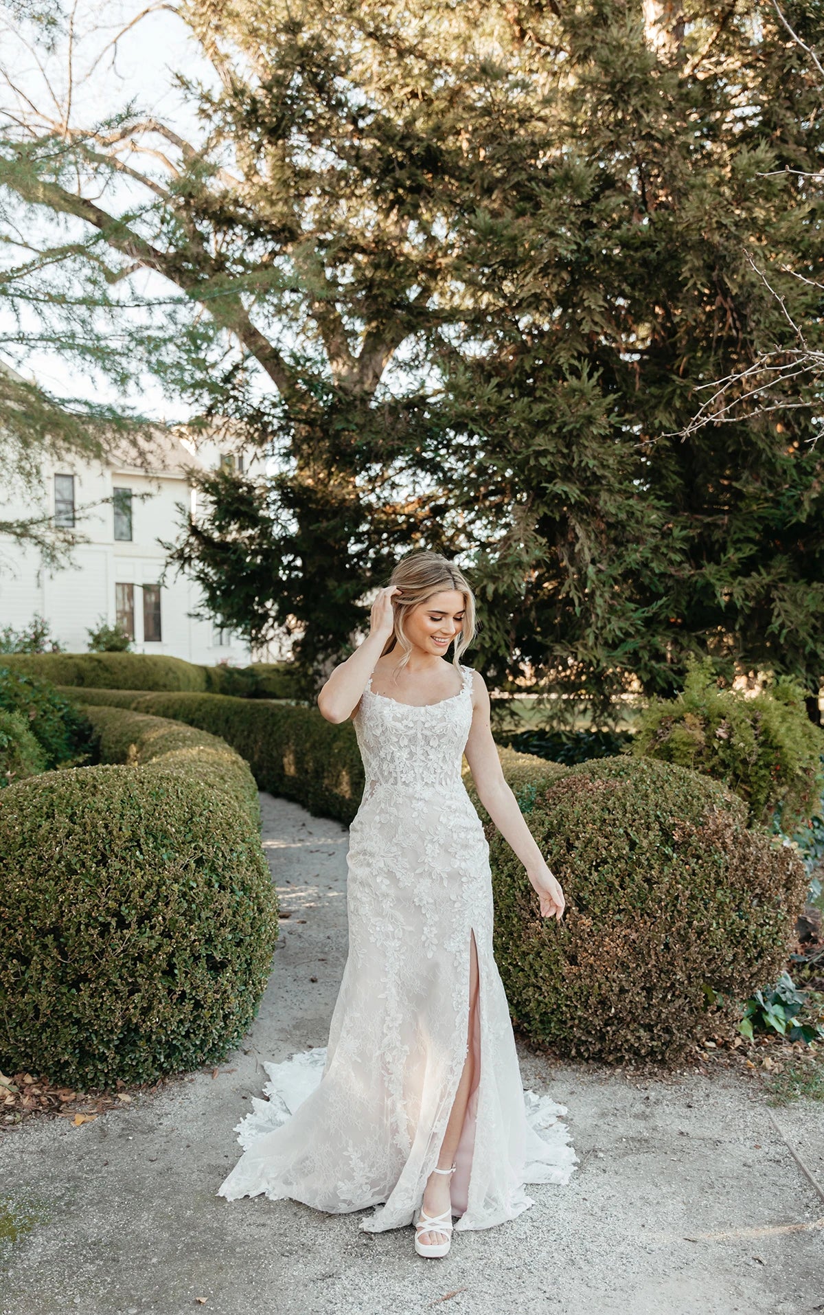 7941 - Scoop Neck Tulle Wedding Dress with Spaghetti Straps
