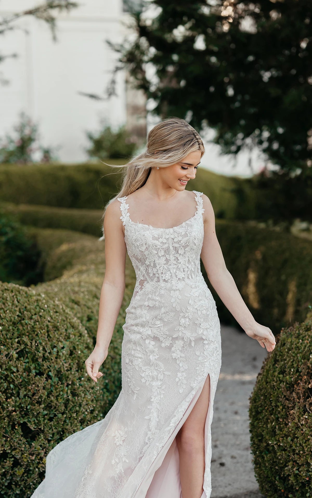 7941 - Scoop Neck Tulle Wedding Dress with Spaghetti Straps