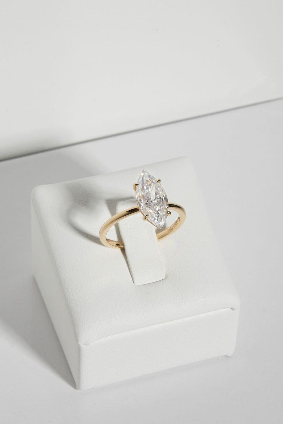 MARQUISE SOLITAIRE