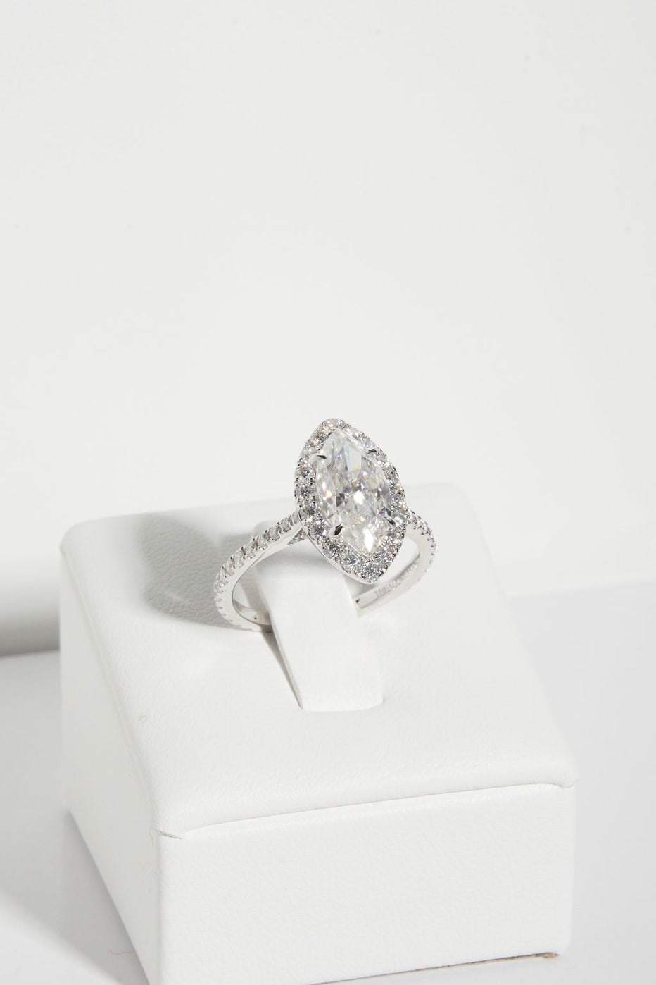 MARQUISE HALO