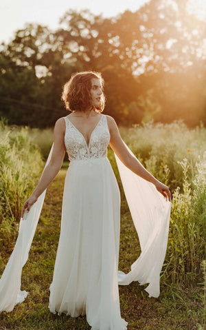 7609 - Romantic A-line Wedding Dress with Detachable Train