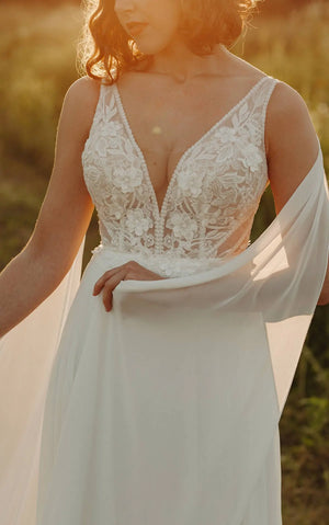 7609 - Romantic A-line Wedding Dress with Detachable Train