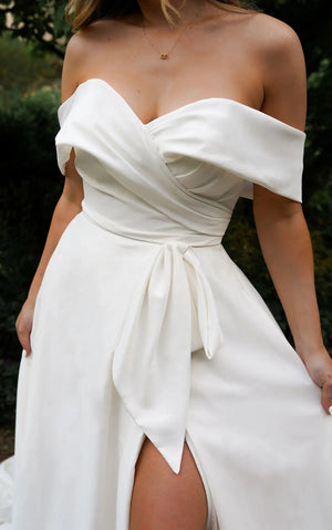 7644 - Dramatic A-line Wedding Dress with Off-the-shoulder Straps