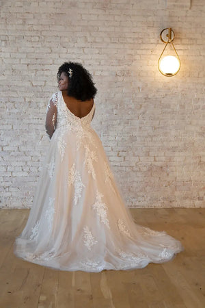 7546+ - Lace Plus Size A-line Wedding Dress with Sweetheart Neckline and Long Sleeves
